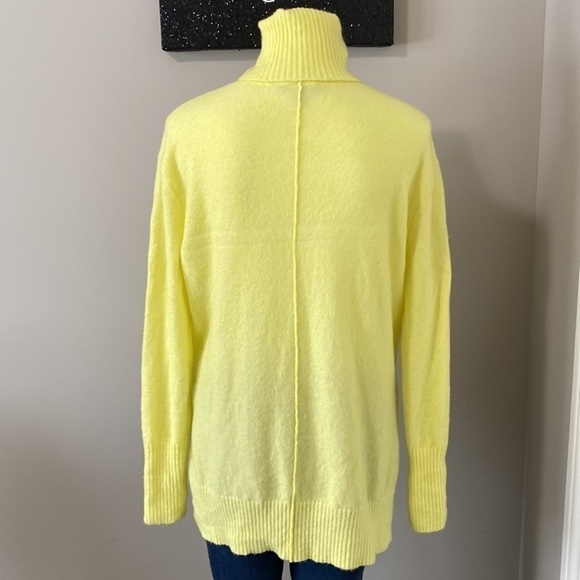 ATHLETA TRANSIT PULLOVER TURTLENECK SWEATER FRESH YELLOW Top SZ XS - Picture 6 of 12